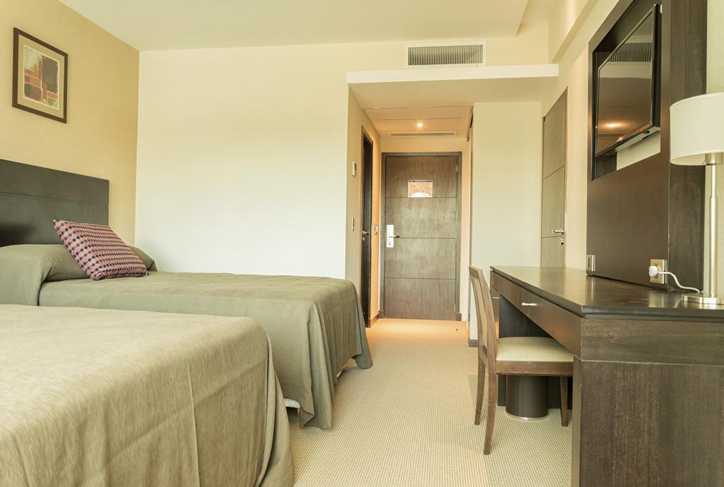 ฮาวเวิร์ด จอห์นสัน เนวเกง Hotel เนวเก็น ห้อง รูปภาพ