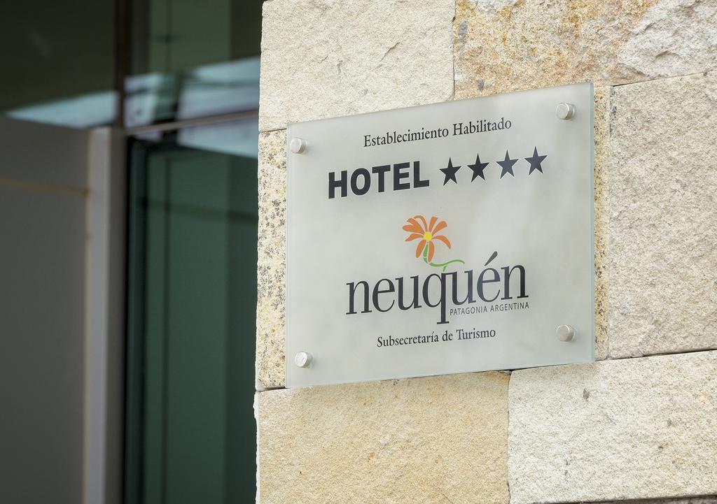 ฮาวเวิร์ด จอห์นสัน เนวเกง Hotel เนวเก็น ภายนอก รูปภาพ