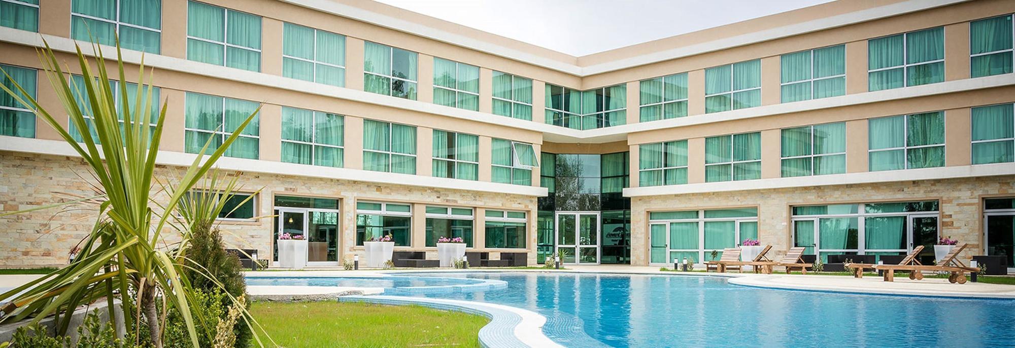 ฮาวเวิร์ด จอห์นสัน เนวเกง Hotel เนวเก็น ภายนอก รูปภาพ